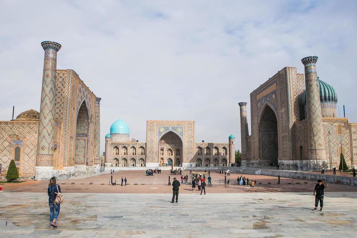 عروض أوزبكستان